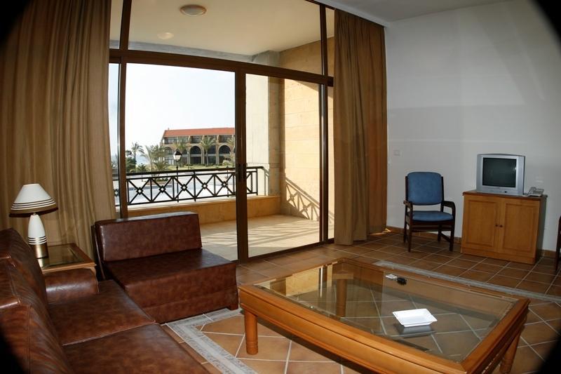 ג'יה Jiyeh Marina Resort Hotel & Chalets חדר תמונה