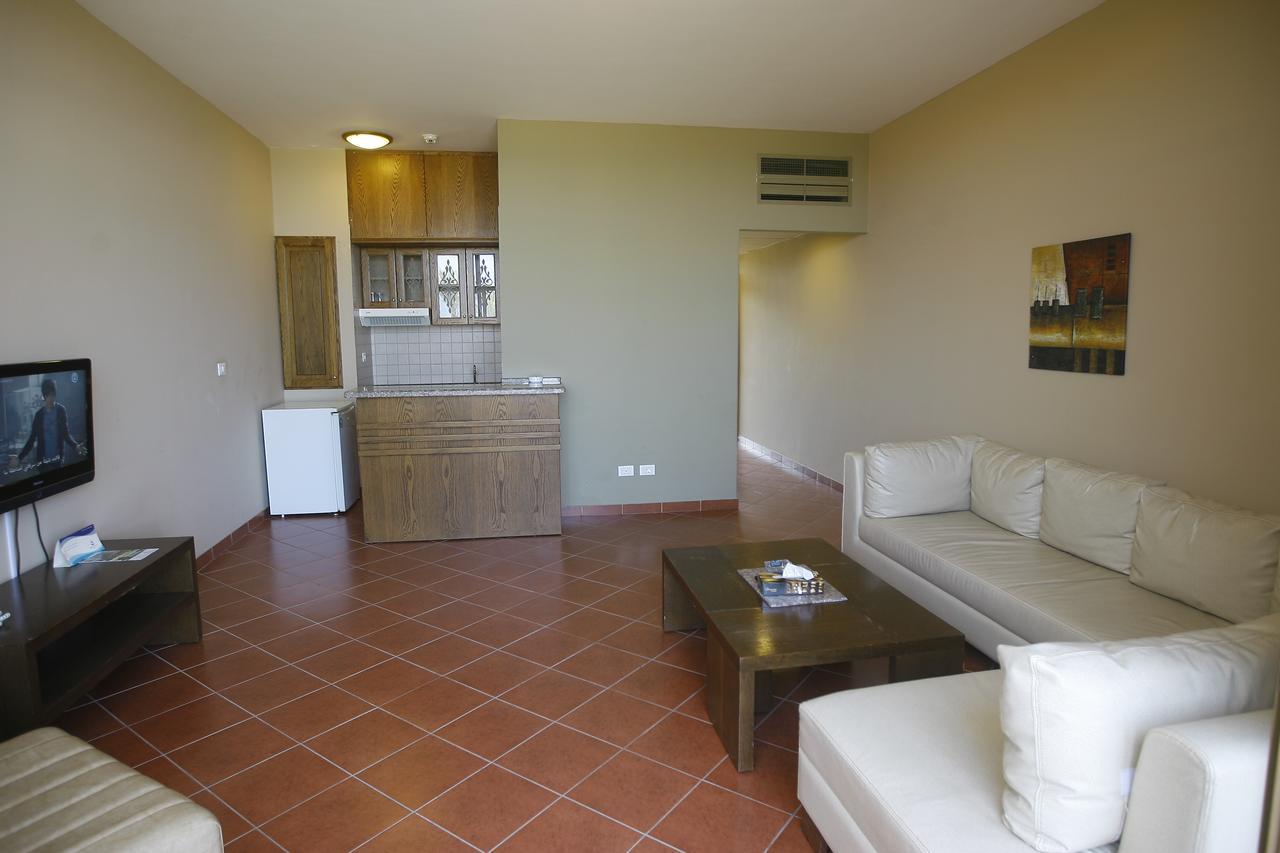 ג'יה Jiyeh Marina Resort Hotel & Chalets מראה חיצוני תמונה